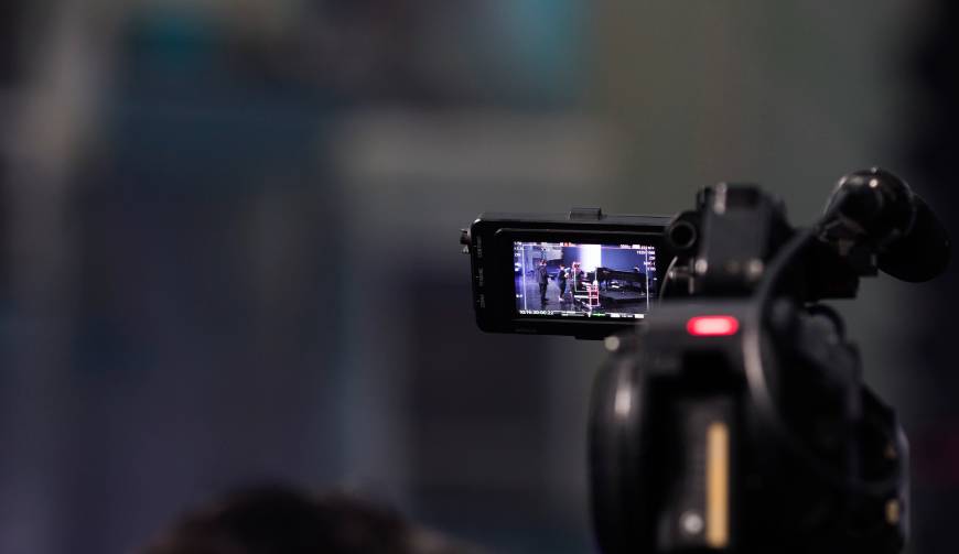 上海产品视频拍摄制作：揭秘如何打造令人印象深刻的商业宣传片